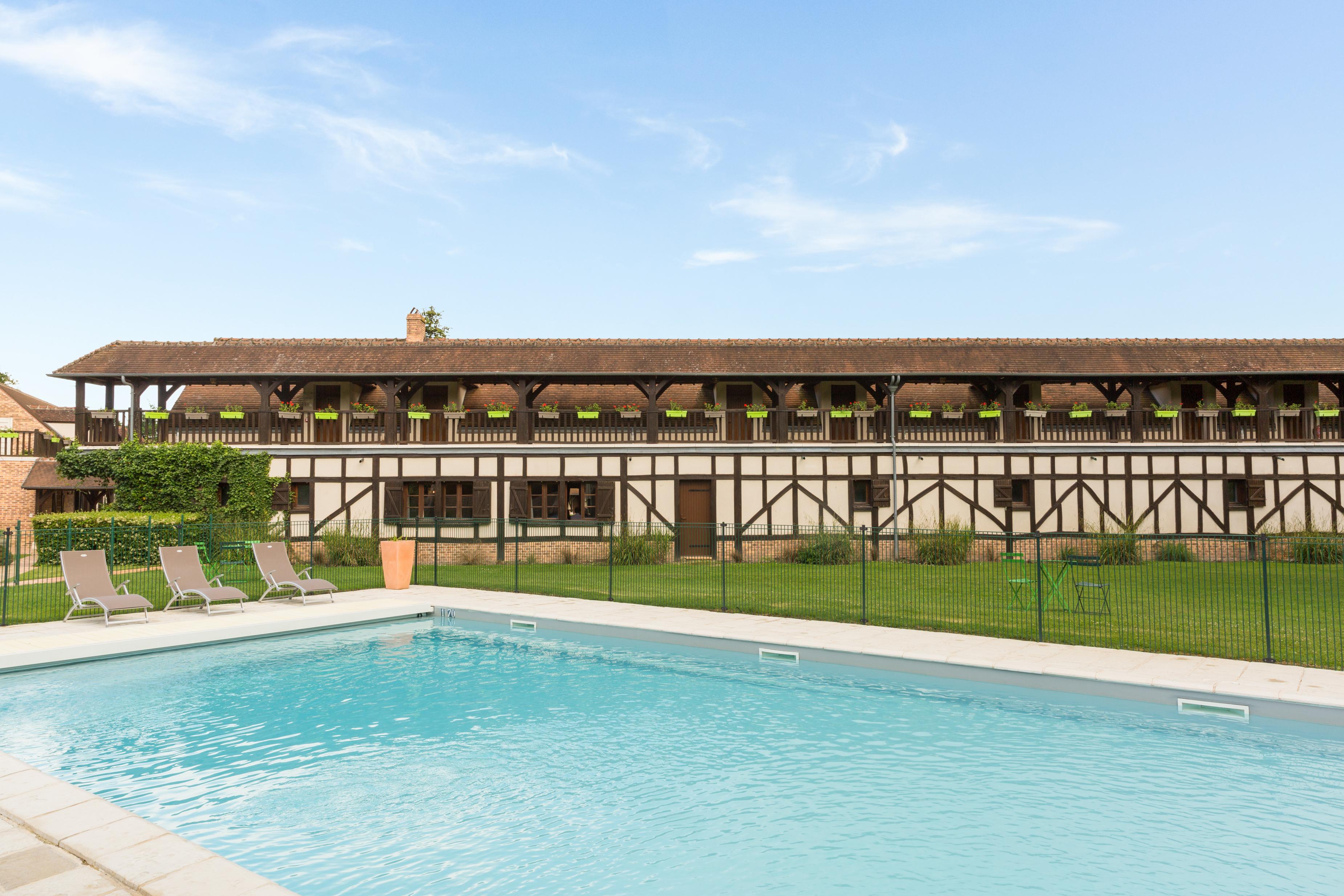 L'Oree Des Chenes, The Originals Relais La Ferte-Saint-Aubin Exterior photo